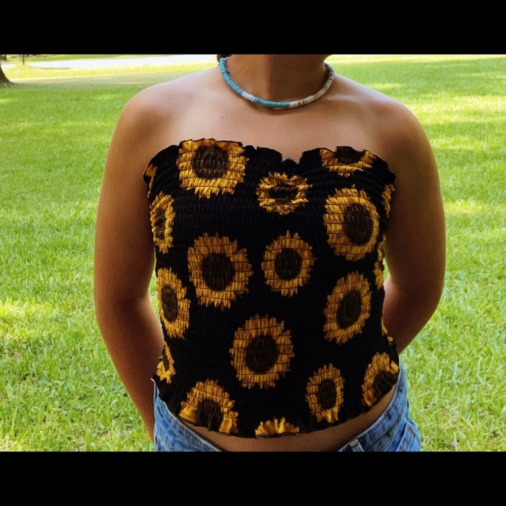 Homemade,Xs,and black top with sunflowers